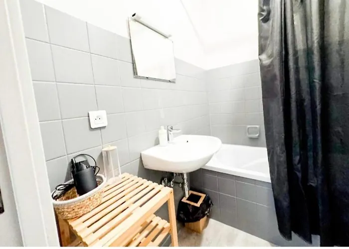 - Proche Bale & St Louis *